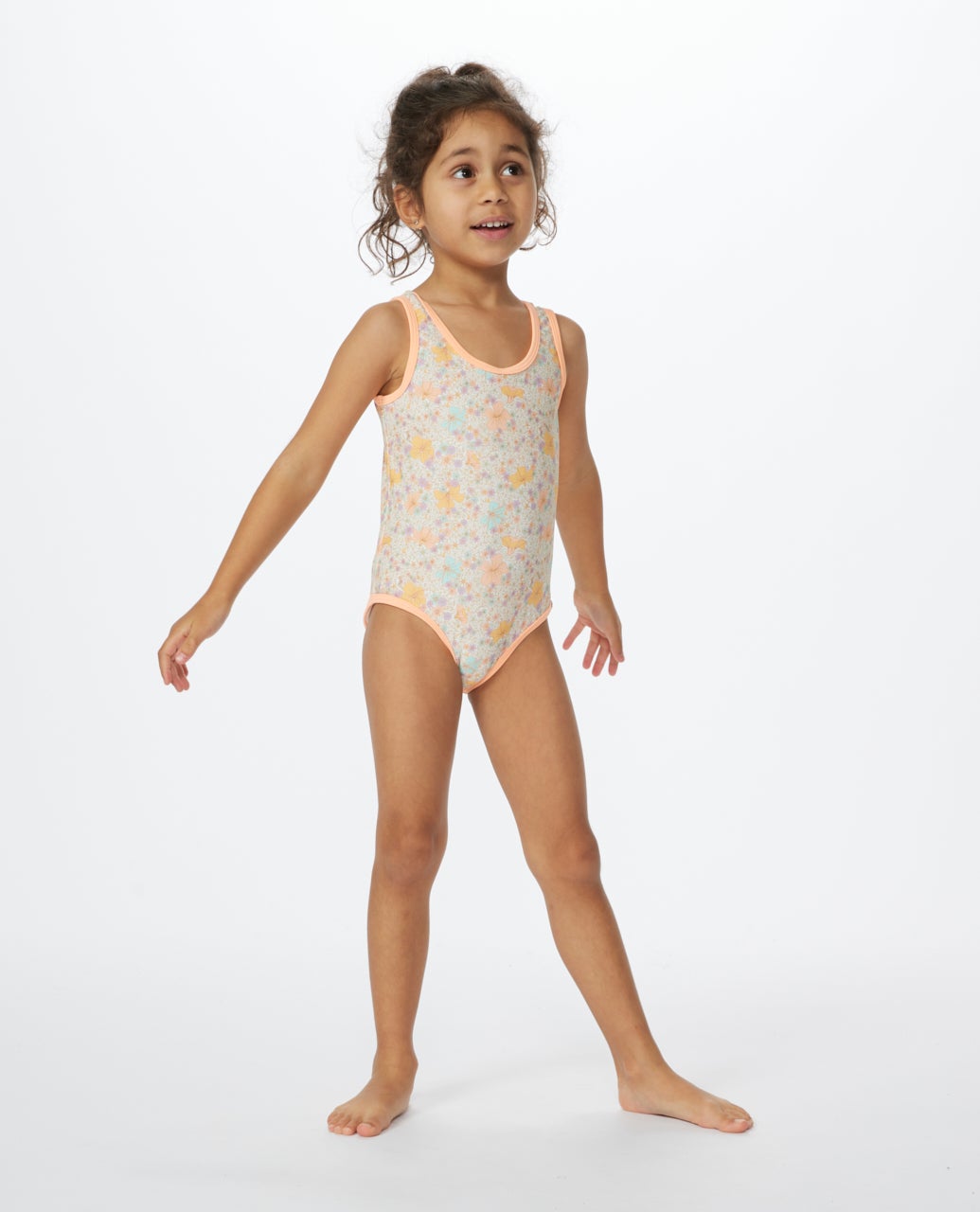 Cyrstal One Piece-girl