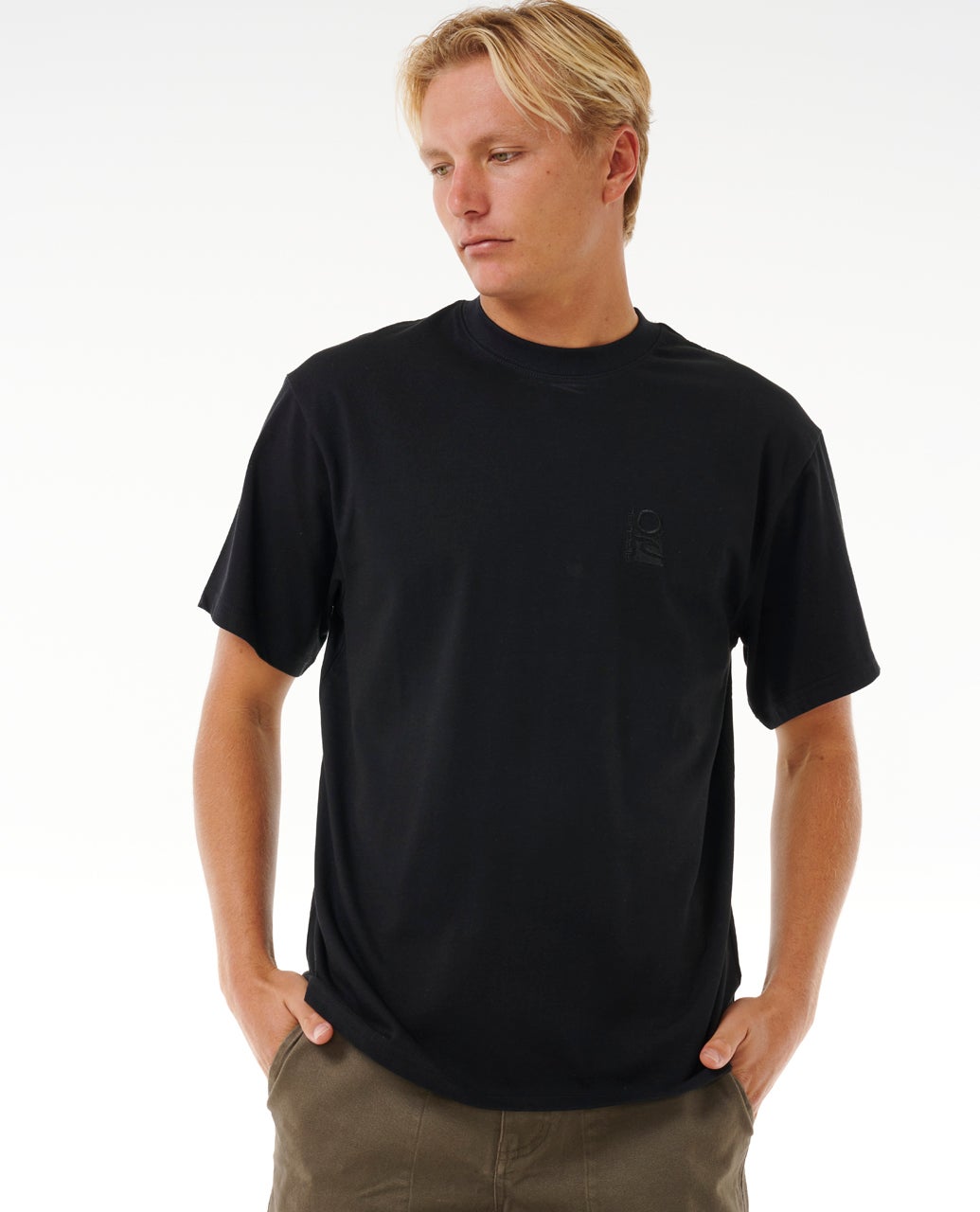 T-shirt brodé Search