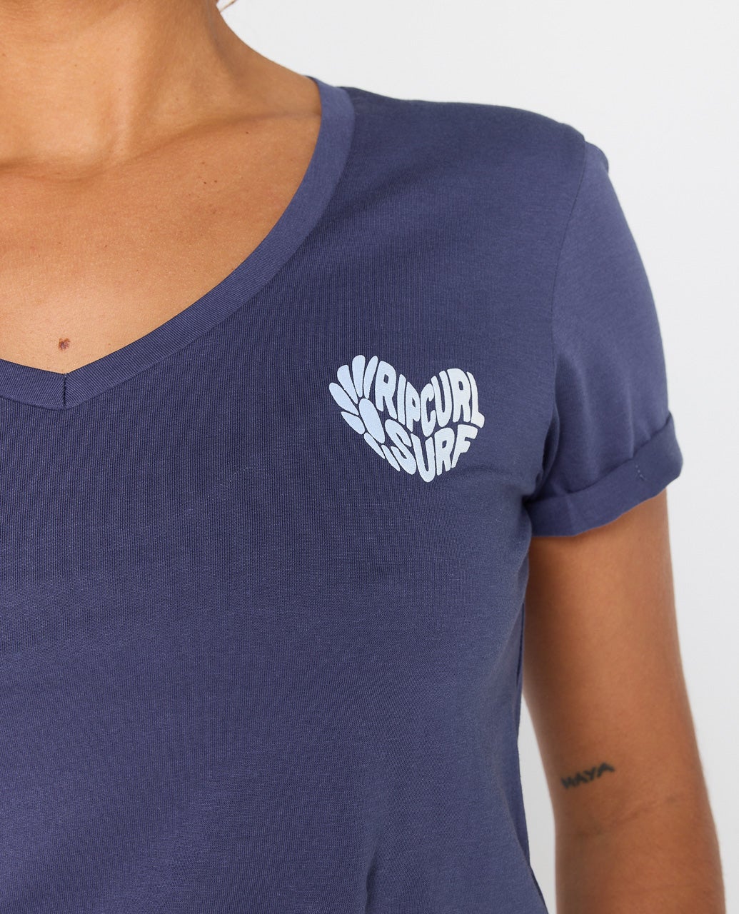 T-shirt à col en V Heart