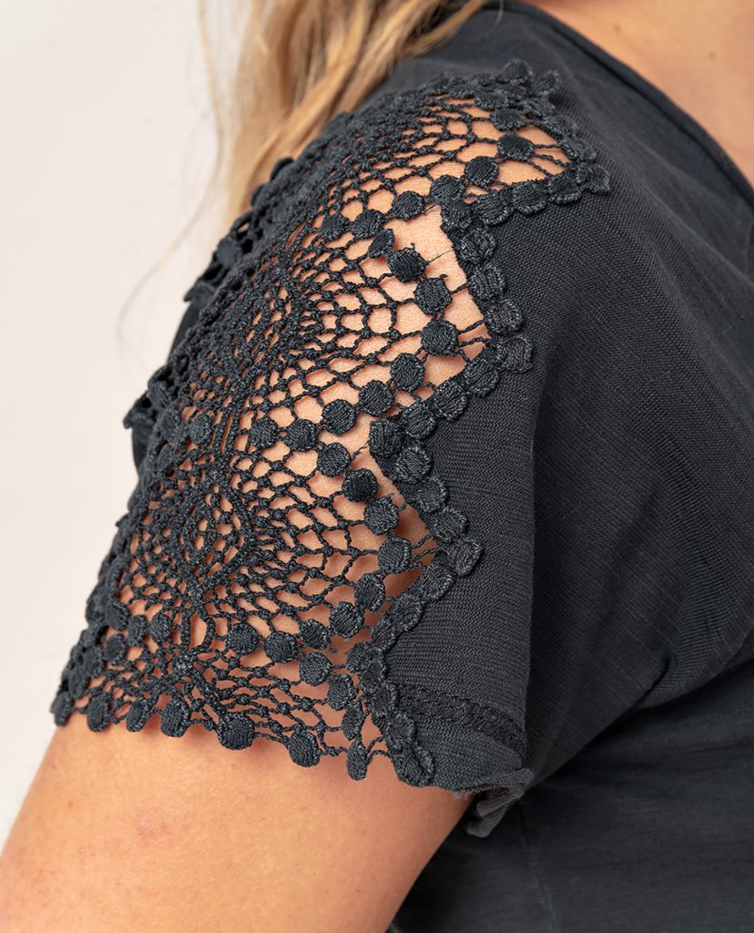 Lovely Tee V Neck