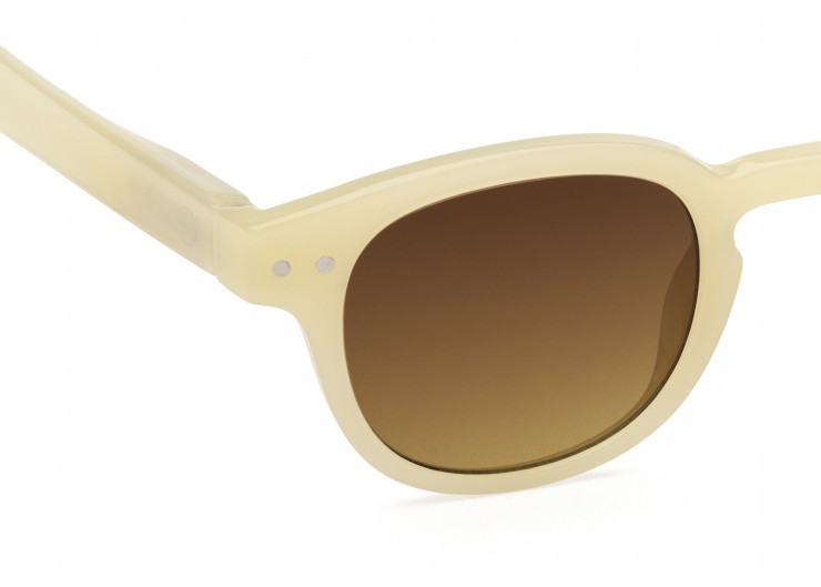 Izipizi #C Sun Junior 
Glossy Ivory