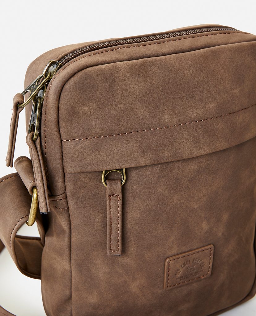 CLASSIC LEAZARD NO IDEA POUCH